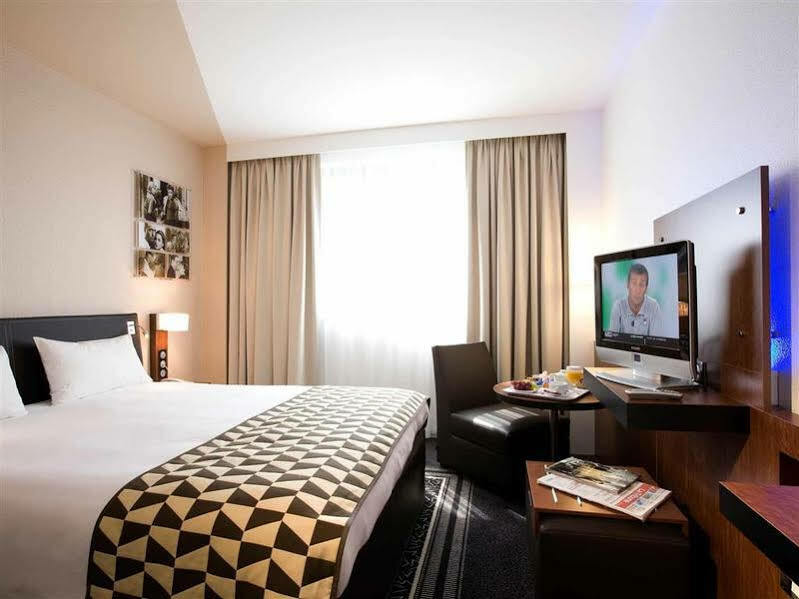 เมอร์เคียว ลียง ลูเมียร์ Hotel ภายนอก รูปภาพ